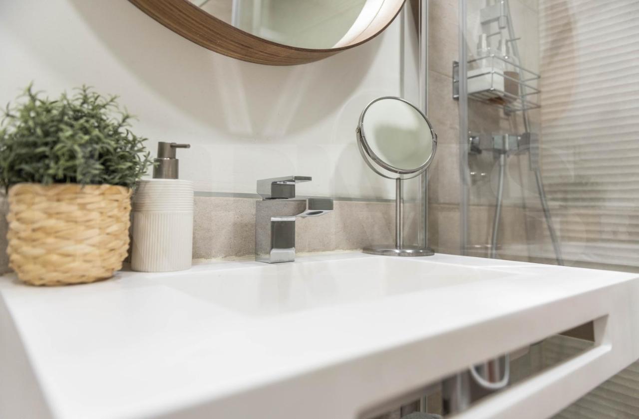 Lovely Boho Apartment With Parking - Historic Center By Rems Málaga Eksteriør bilde